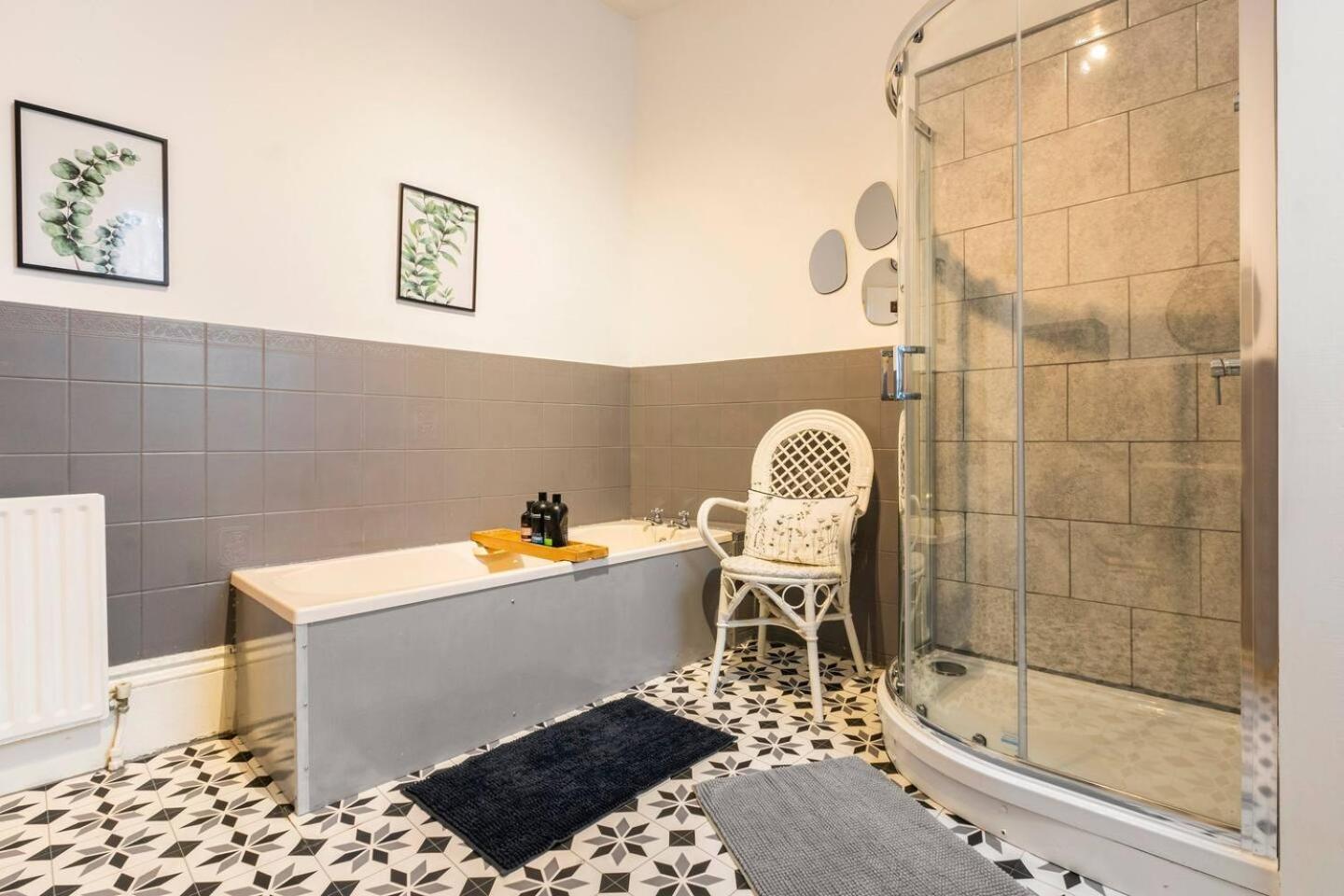 4 Bed Home 3 Mins From Harbour + Sandy Beach Folkestone Kültér fotó