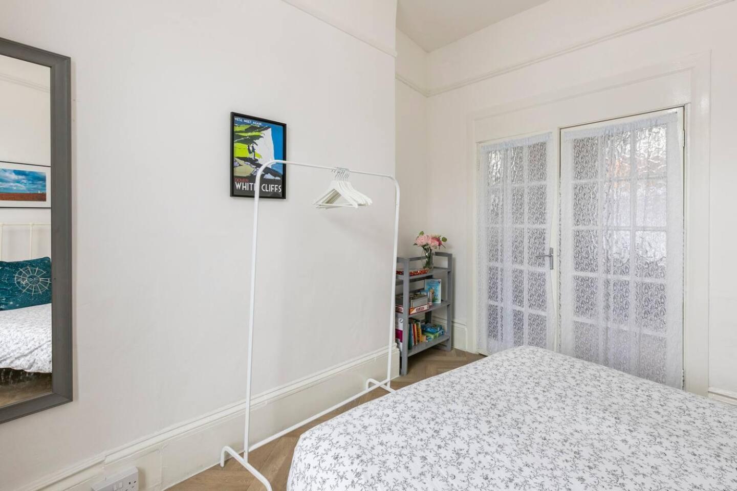 4 Bed Home 3 Mins From Harbour + Sandy Beach Folkestone Kültér fotó