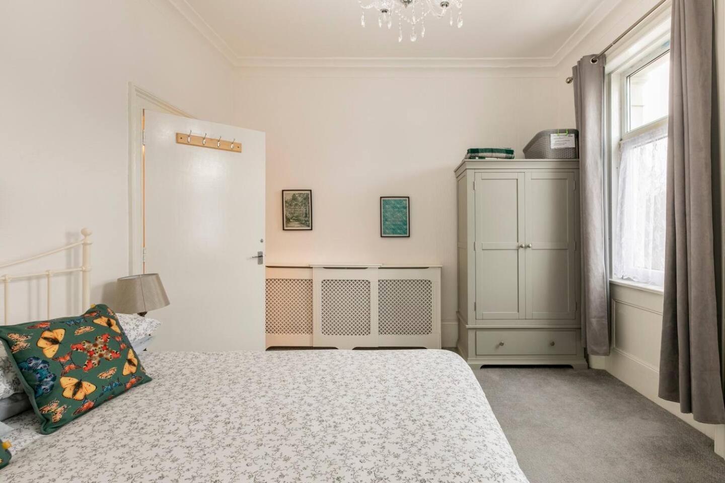 4 Bed Home 3 Mins From Harbour + Sandy Beach Folkestone Kültér fotó