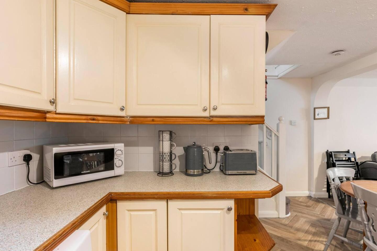 4 Bed Home 3 Mins From Harbour + Sandy Beach Folkestone Kültér fotó