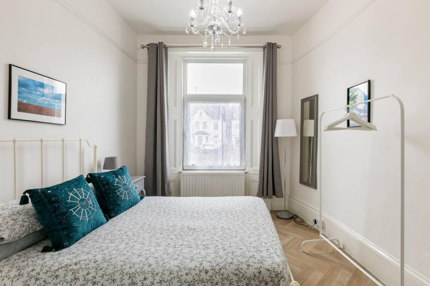 4 Bed Home 3 Mins From Harbour + Sandy Beach Folkestone Kültér fotó